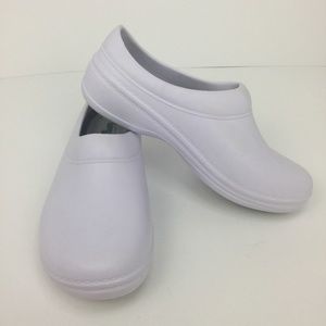 Landau Shoes Foot Wearrx Nursing 9d Comfort Clogs Poshmark
